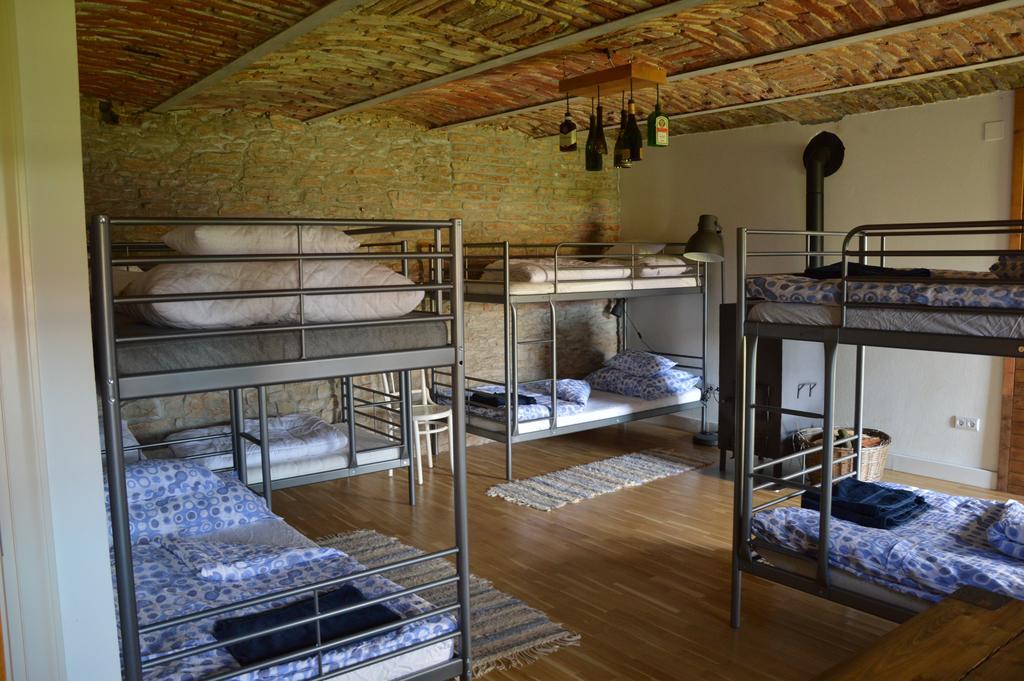 Bagolyvar Fogado- Ujfalusy Marton Vendeghaz Zirc Exteriör bild